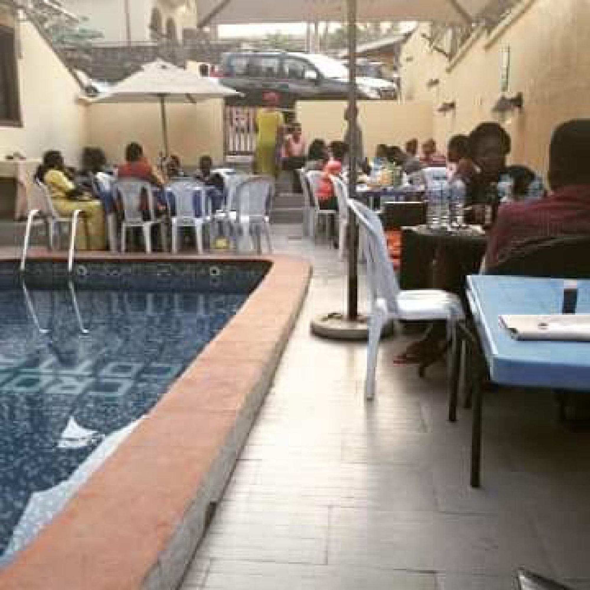 Room In Lodge - Choice Suites 111 Formerly Crown Cottage Hotel Ikeja Exterior photo